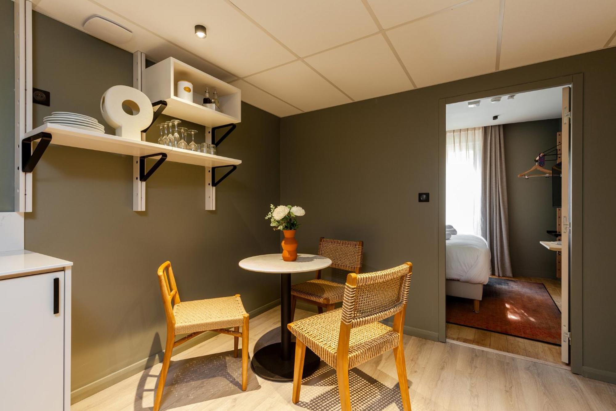 Hotel Gambettes - Entree Autonome, Reception En Ligne - Encore Mieux ลิมอจส์ ภายนอก รูปภาพ