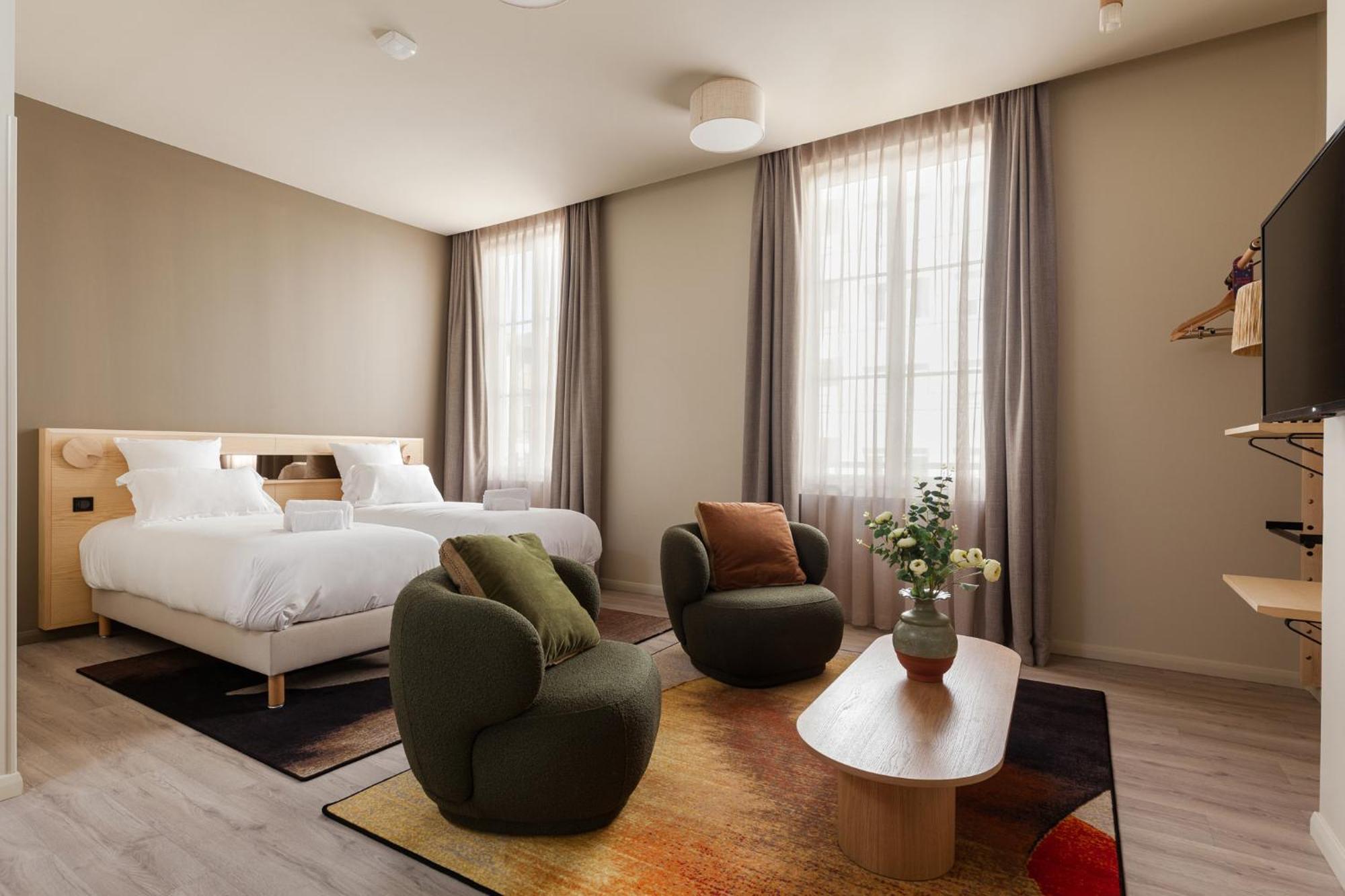 Hotel Gambettes - Entree Autonome, Reception En Ligne - Encore Mieux ลิมอจส์ ภายนอก รูปภาพ