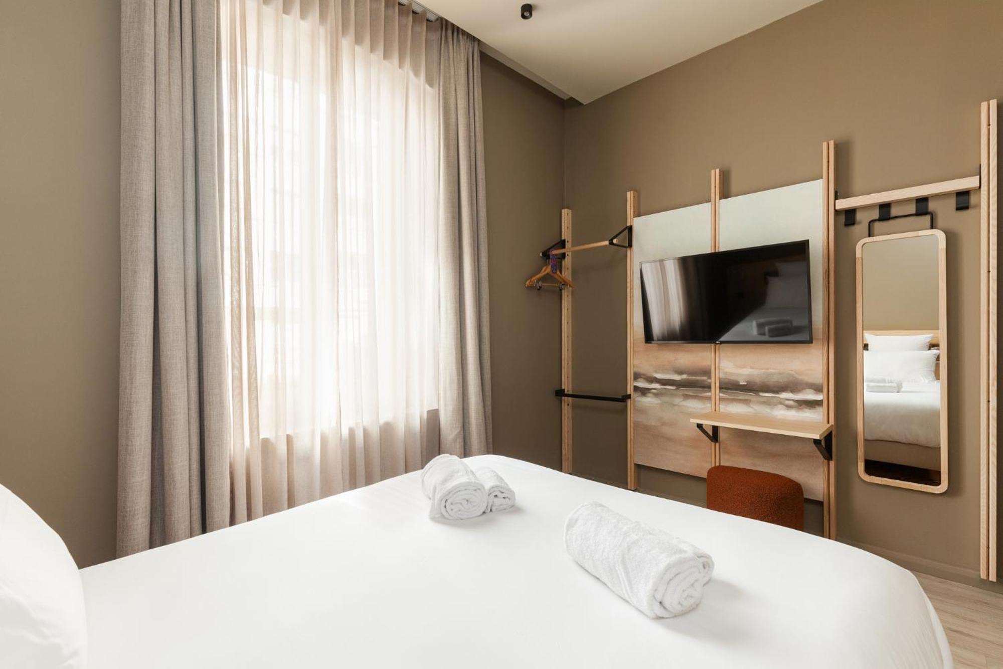 Hotel Gambettes - Entree Autonome, Reception En Ligne - Encore Mieux ลิมอจส์ ภายนอก รูปภาพ